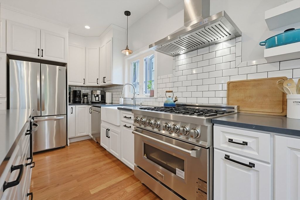 53 Fairbanks St, Boston, MA 02135