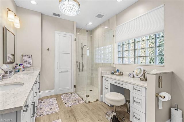 1799 Langford LN, Naples, FL 34109