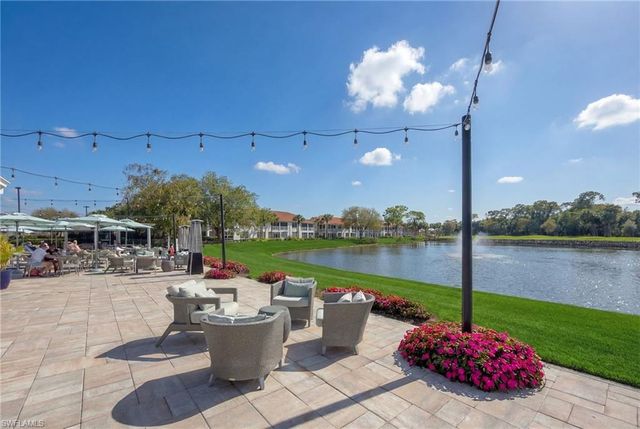 1799 Langford LN, Naples, FL 34109