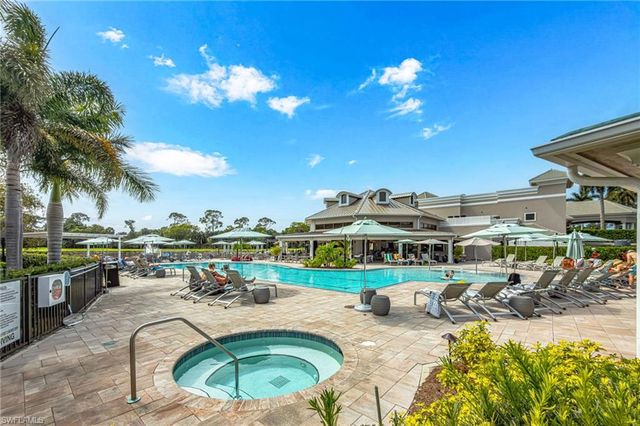 1799 Langford LN, Naples, FL 34109