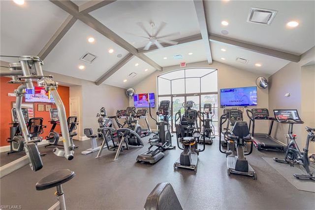 1799 Langford LN, Naples, FL 34109