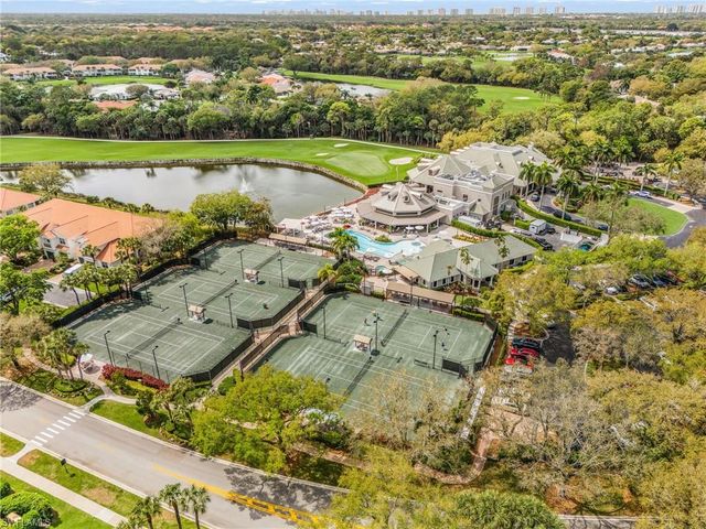 1799 Langford LN, Naples, FL 34109