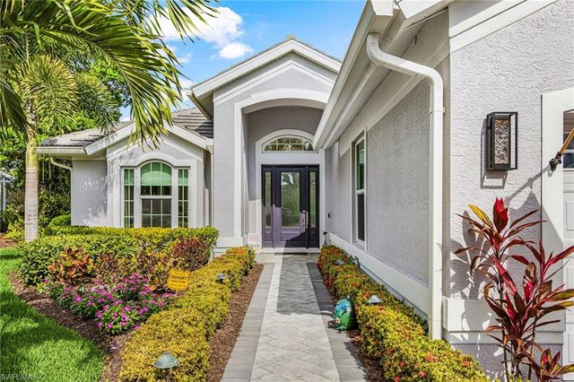 1799 Langford LN, Naples, FL 34109