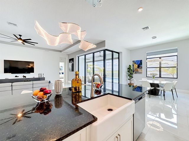 8596 SW Felicita Way, Port St. Lucie, FL 34987