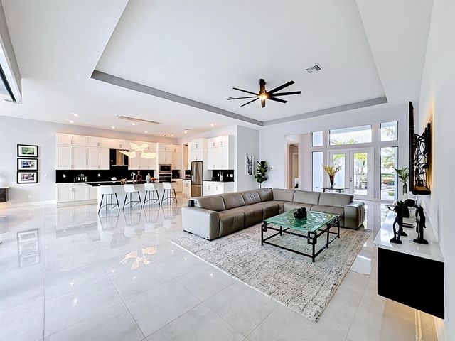 8596 SW Felicita Way, Port St. Lucie, FL 34987
