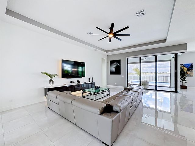 8596 SW Felicita Way, Port St. Lucie, FL 34987
