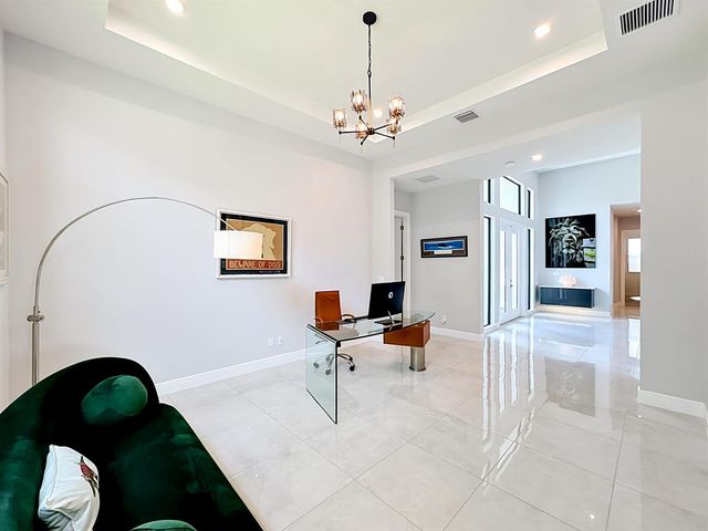 8596 SW Felicita Way, Port St. Lucie, FL 34987