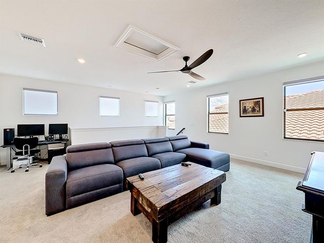 8596 SW Felicita Way, Port St. Lucie, FL 34987