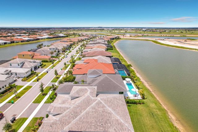 8596 SW Felicita Way, Port St. Lucie, FL 34987