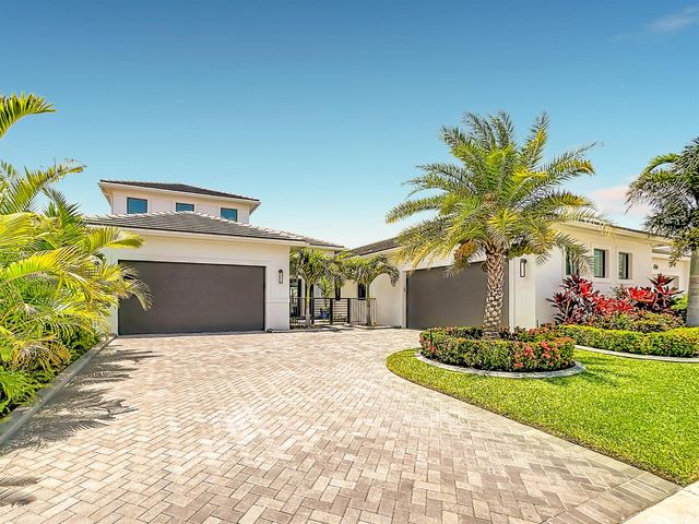8596 SW Felicita Way, Port St. Lucie, FL 34987
