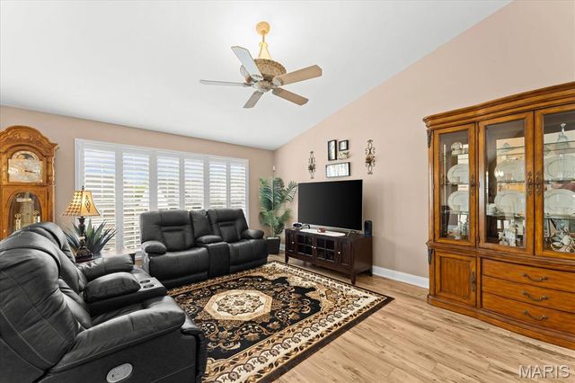 286 RED CLOVER Circle, O'fallon, IL 62269