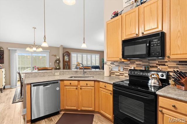 286 RED CLOVER Circle, O'fallon, IL 62269