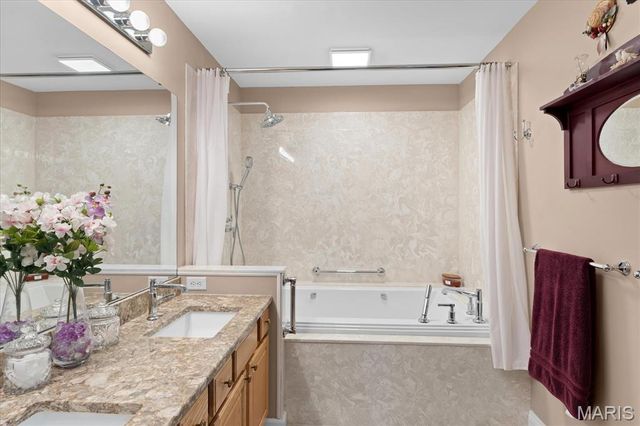 286 RED CLOVER Circle, O'fallon, IL 62269
