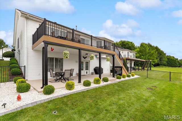 286 RED CLOVER Circle, O'fallon, IL 62269