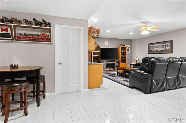 286 RED CLOVER Circle, O'fallon, IL 62269