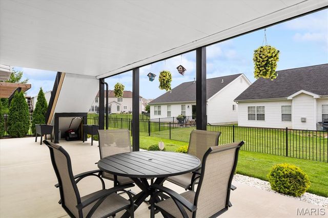 286 RED CLOVER Circle, O'fallon, IL 62269