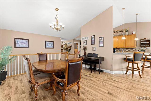 286 RED CLOVER Circle, O'fallon, IL 62269