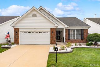 286 RED CLOVER Circle, O'fallon, IL 62269