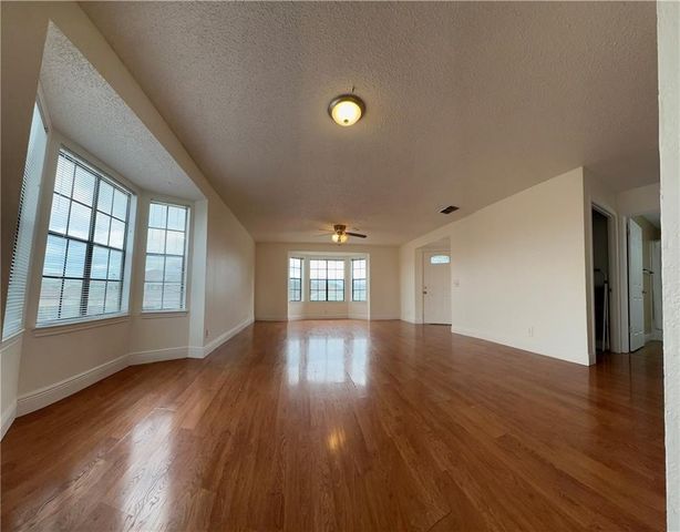4445 Cedar Pass Dr 144, Corpus Christi, TX 78413