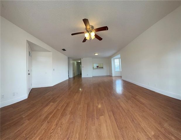 4445 Cedar Pass Dr 144, Corpus Christi, TX 78413