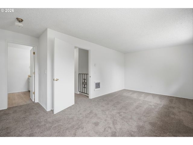 8708 Ne MASON Dr 36, Vancouver, WA 98662
