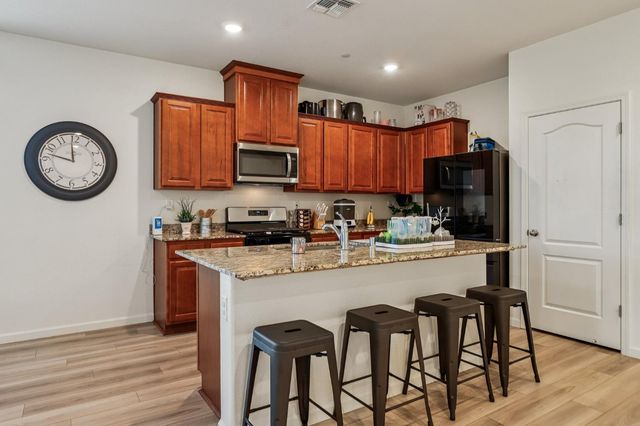 5626 Sunhaven St, Marysville, CA 95901