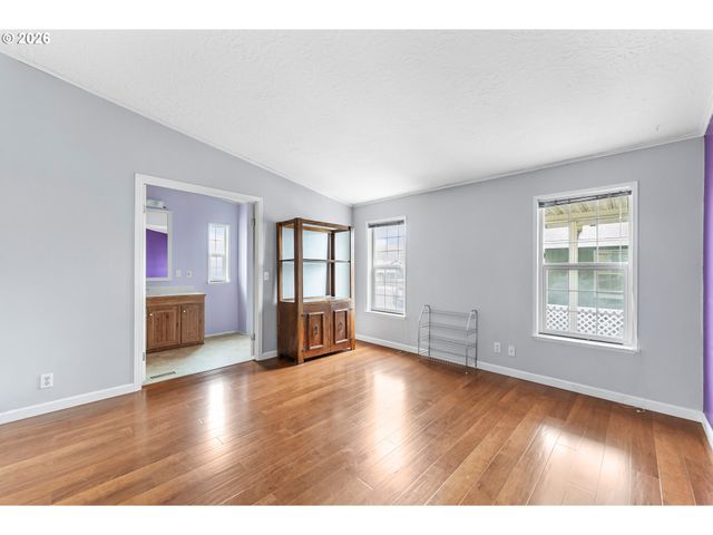 111 RIVER RIDGE Ave, Roseburg, OR 97471