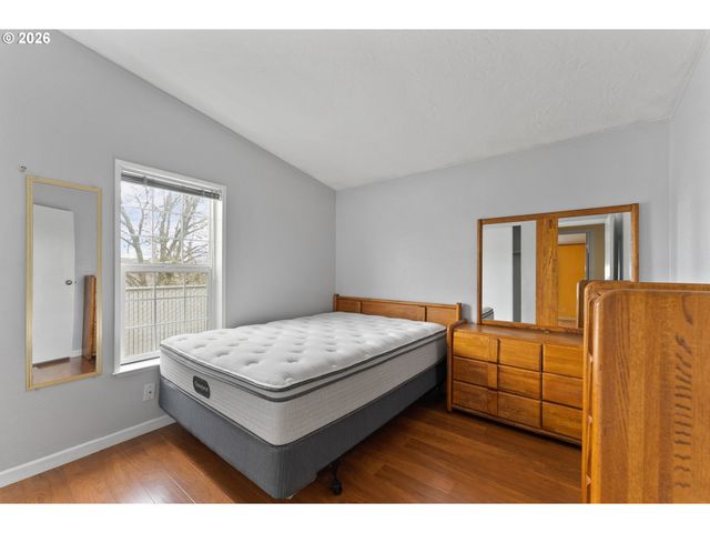 111 RIVER RIDGE Ave, Roseburg, OR 97471