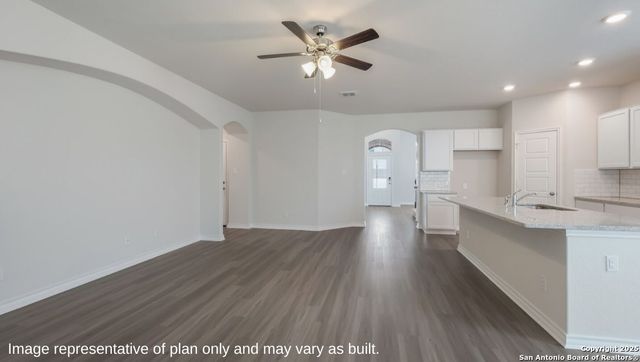 20832 Streamlet End, San Antonio, TX 78266