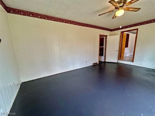 27140 State Route 7, Marietta, OH 45750
