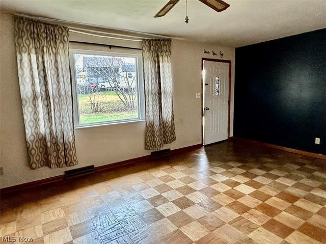27140 State Route 7, Marietta, OH 45750
