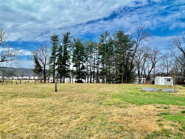27140 State Route 7, Marietta, OH 45750