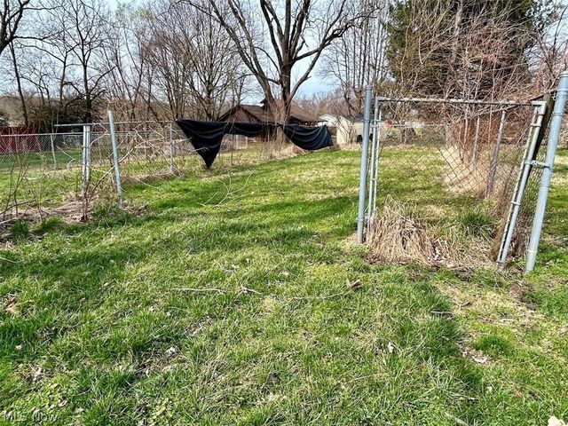 27140 State Route 7, Marietta, OH 45750