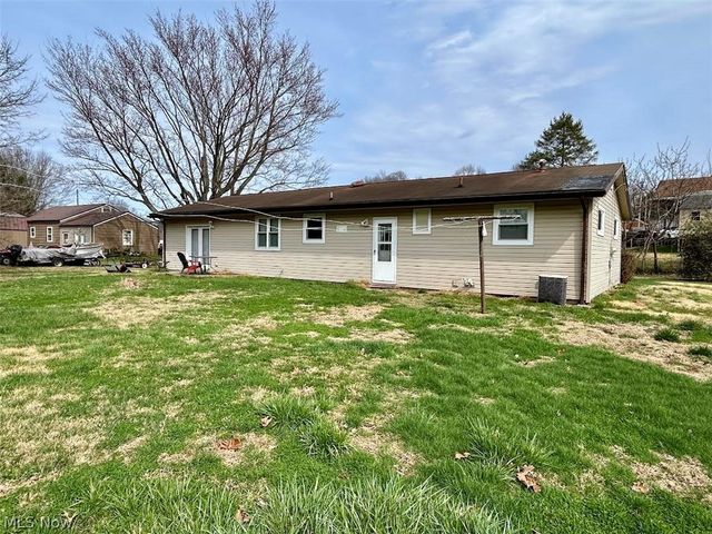 27140 State Route 7, Marietta, OH 45750