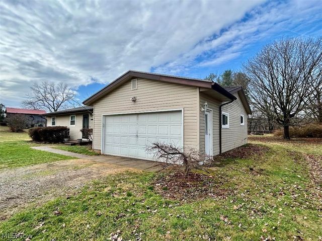 27140 State Route 7, Marietta, OH 45750