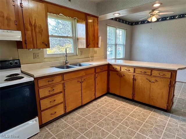 27140 State Route 7, Marietta, OH 45750