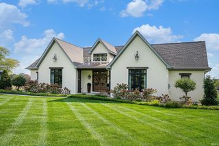 10700 Adams Road, Granger, IN 46530