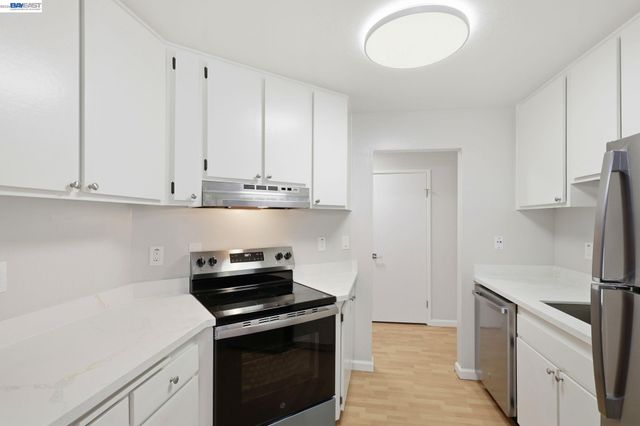 1551 Southgate Ave 115, Daly City, CA 94015