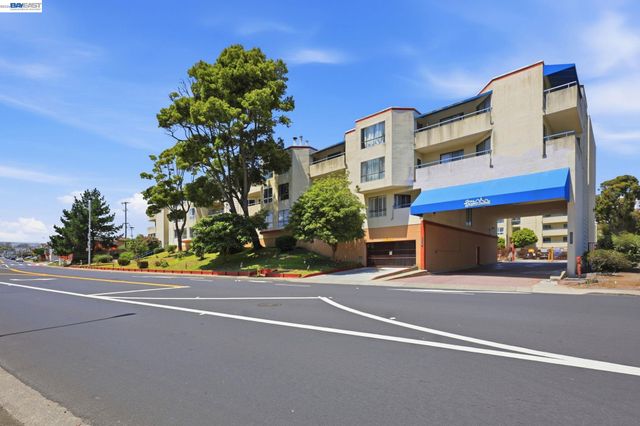 1551 Southgate Ave 115, Daly City, CA 94015