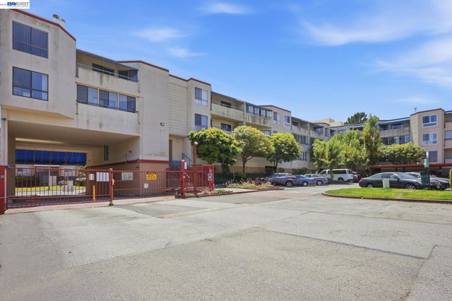 1551 Southgate Ave 115, Daly City, CA 94015