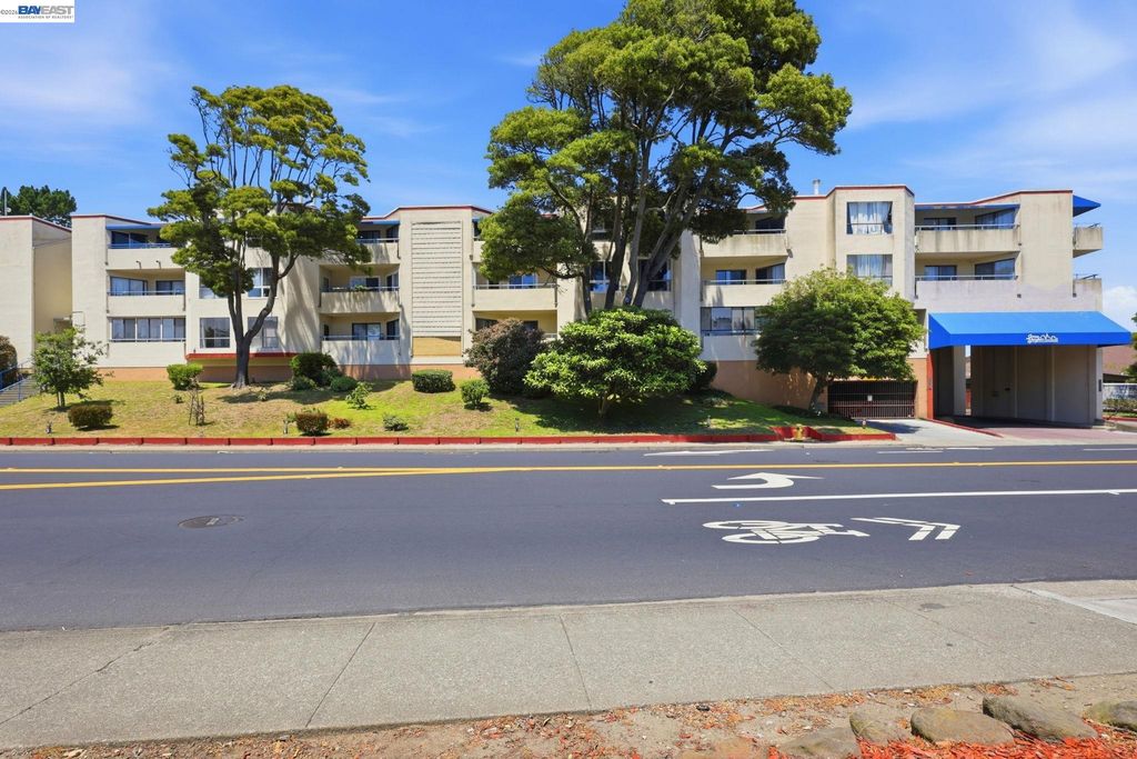 1551 Southgate Ave 115, Daly City, CA 94015