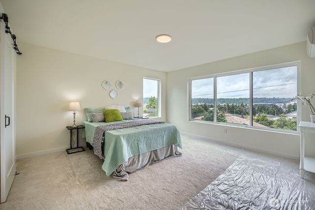 5930 18th Avenue S, Seattle, WA 98108