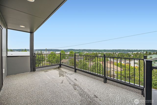 5930 18th Avenue S, Seattle, WA 98108