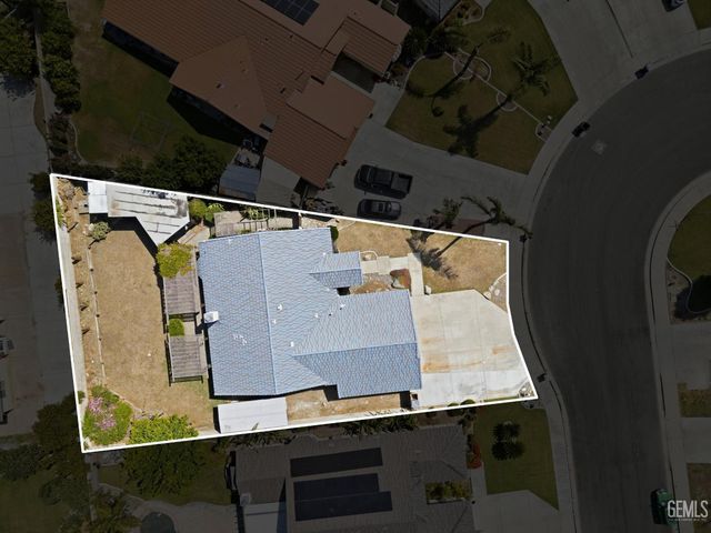 6410 Spring Ridge Drive, Bakersfield, CA 93313