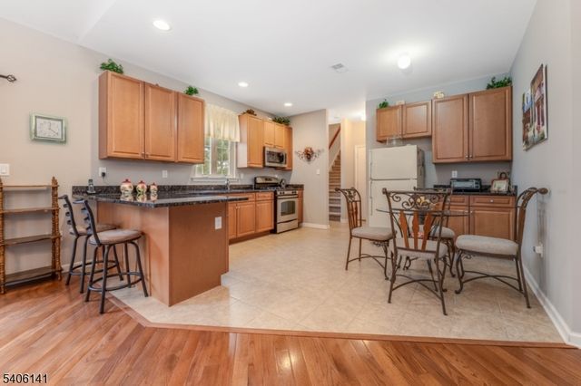 107 Samson Dr, Raritan Twp., NJ 08822