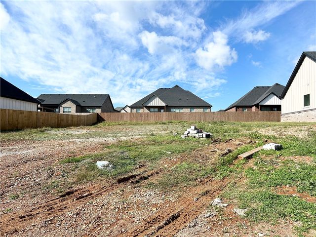 1909 Hale Lane, Pea Ridge, AR 72751