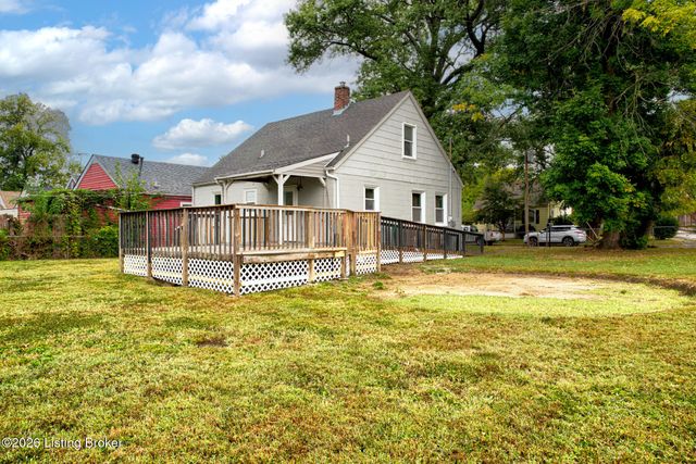 4422 S 8th St, Louisville, KY 40215