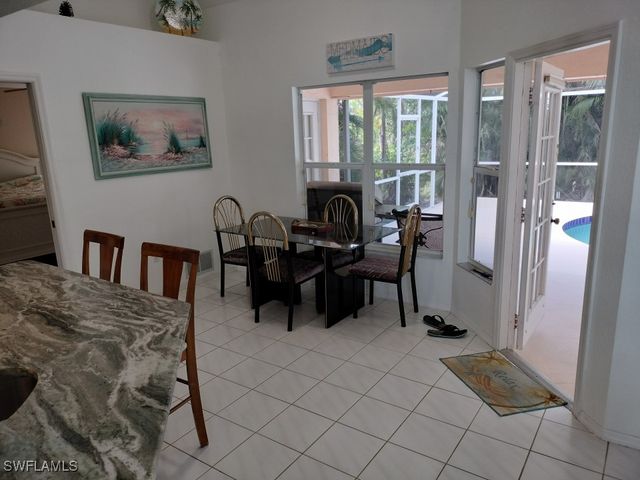 1 Long Meadow LN, Rotonda West, FL 33947