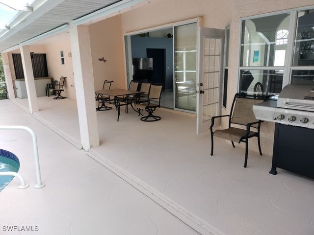 1 Long Meadow LN, Rotonda West, FL 33947