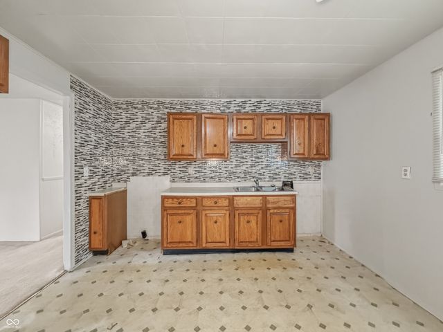 3847 N Vinewood Avenue, Indianapolis, IN 46254